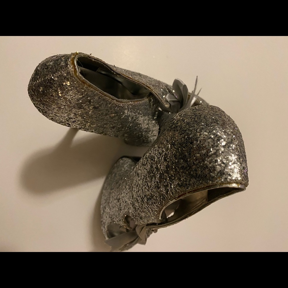 Bordello Silver Glitter Platform Heels - size 8
